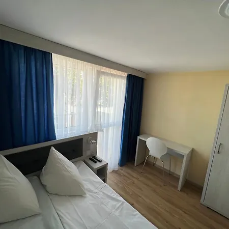 Koral Resort *