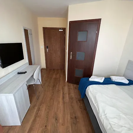 Koral Resort *